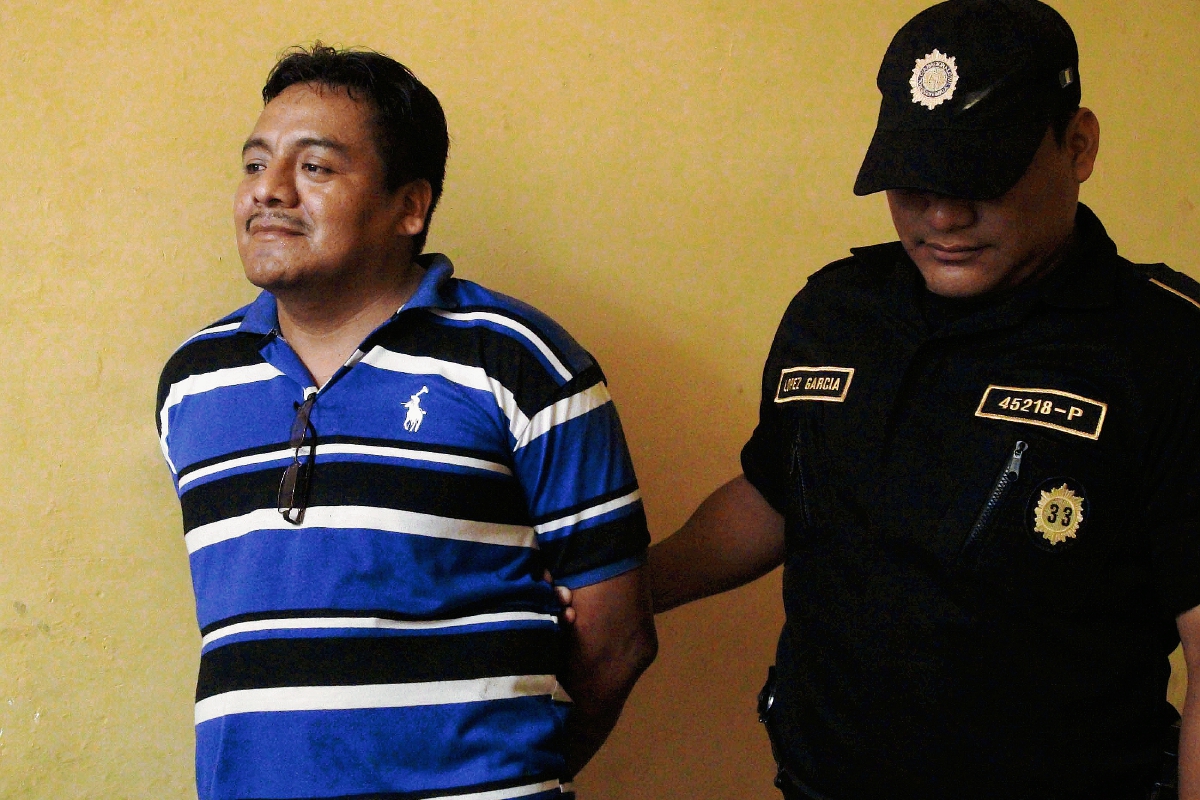 Jorge Arauz Andrés fue capturado en Mazatenango, sindicado de extorsión. (Foto Prensa Libre: Melvin Popá)