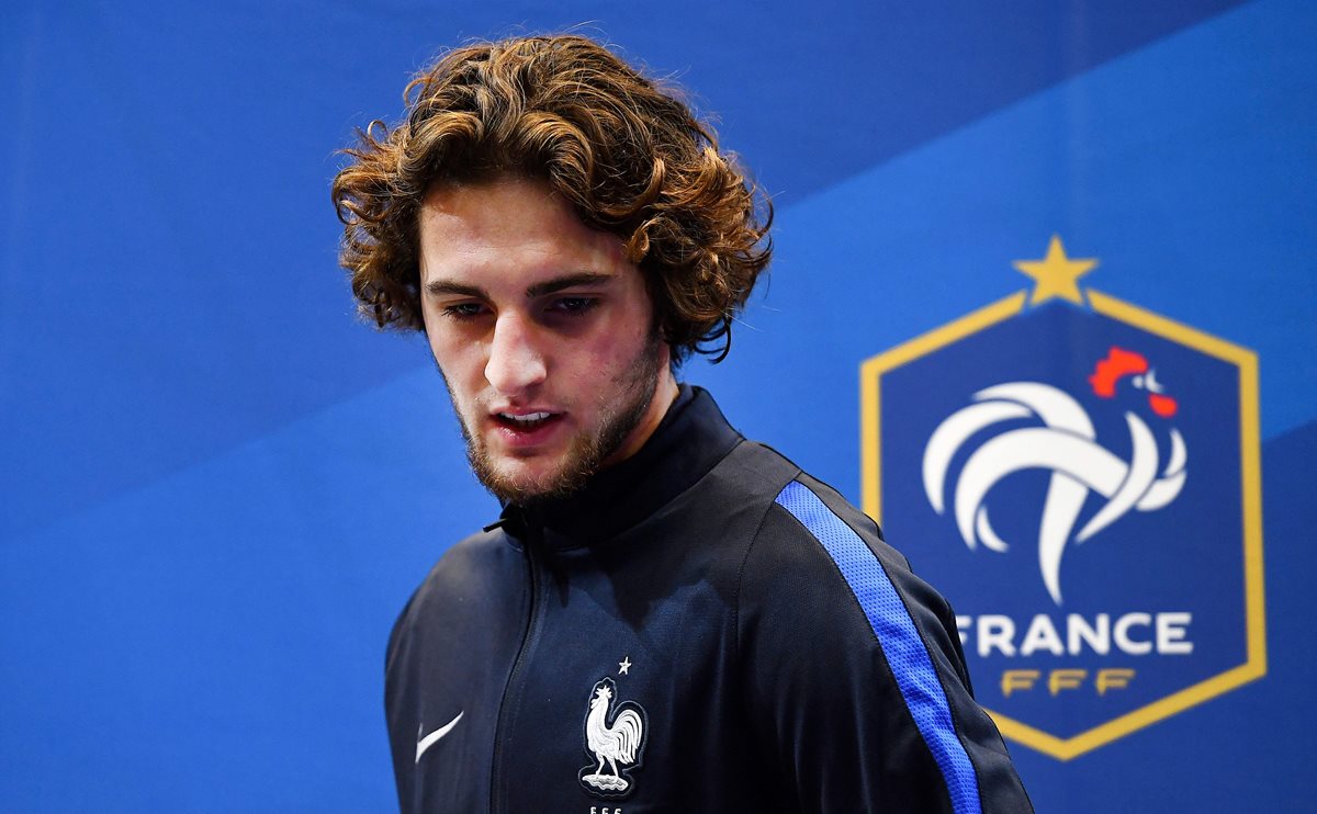 Adrien Rabiot renunció a la selección de Francia porque no quería ser suplente en el Mundial de Rusia 2018. (Foto Prensa Libre: AFP)