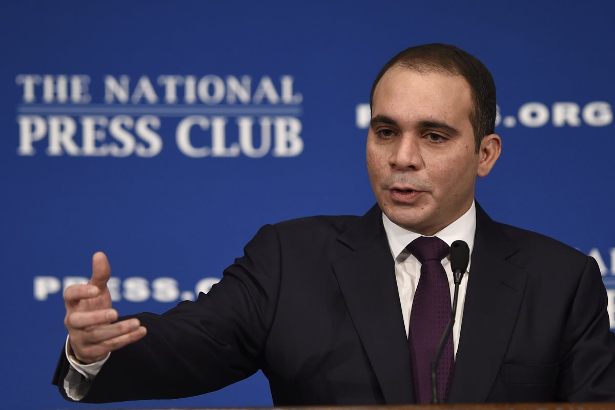 Ali Bin Al Hussein, candidato a la presidencia de la Fifa, pidió al TAS anular las elecciones. (Foto Prensa Libre: AP)