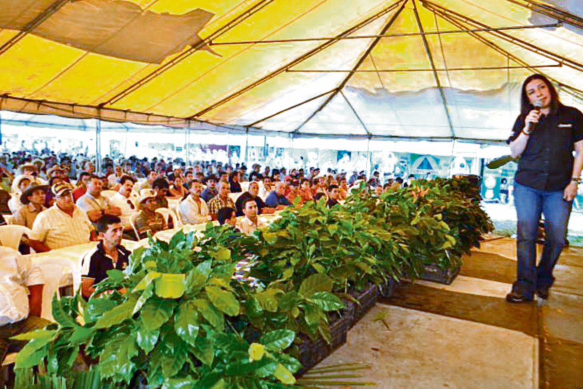anacafé celebró el Día del Caficultor en la Región IV, que reúne tres departamentos.