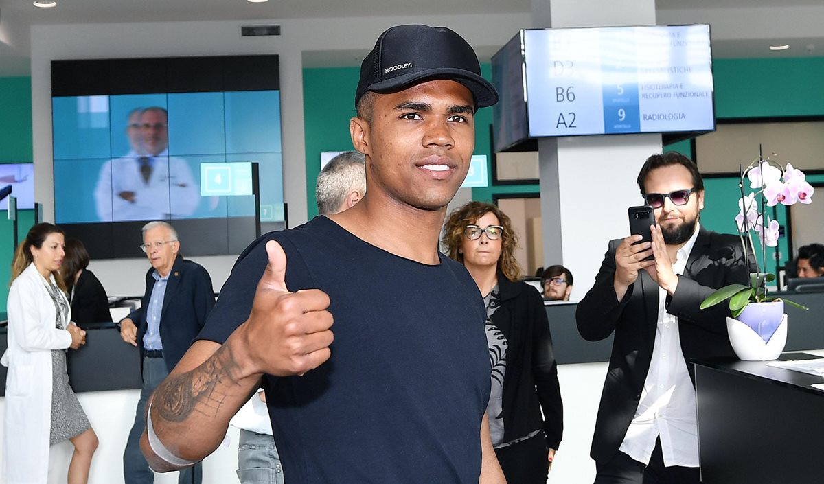 Douglas Costa promete vivir grandes emociones con la Juventus. (Foto Prensa Libre: AP)