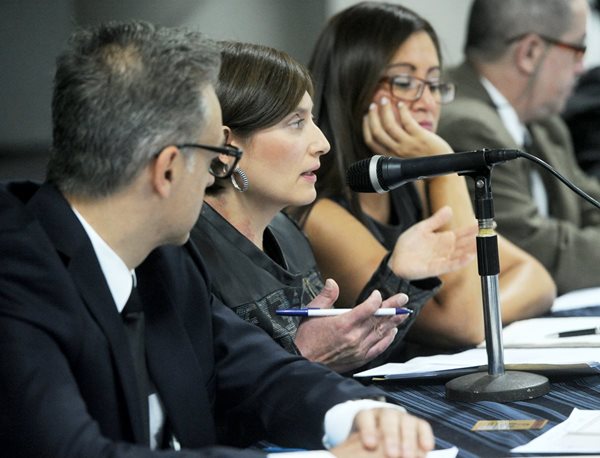 El Tribunal de Honor de la CDAG es presidido por Maríalejandra Rodríguez -centro-. (Foto Prensa Libre: Edwin Fajardo)