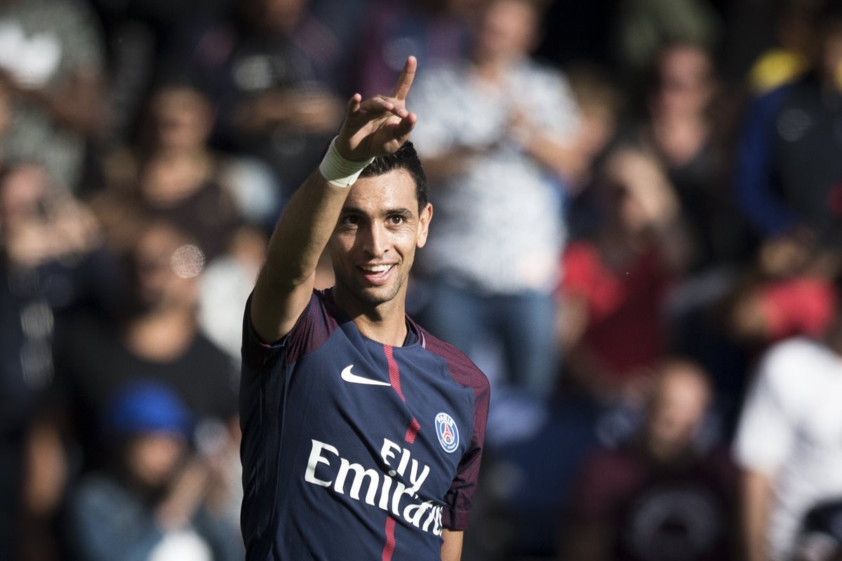 Javier Pastore está comprometido con la llegada del brasileño Neymar. (Foto Prensa Libre: AP)