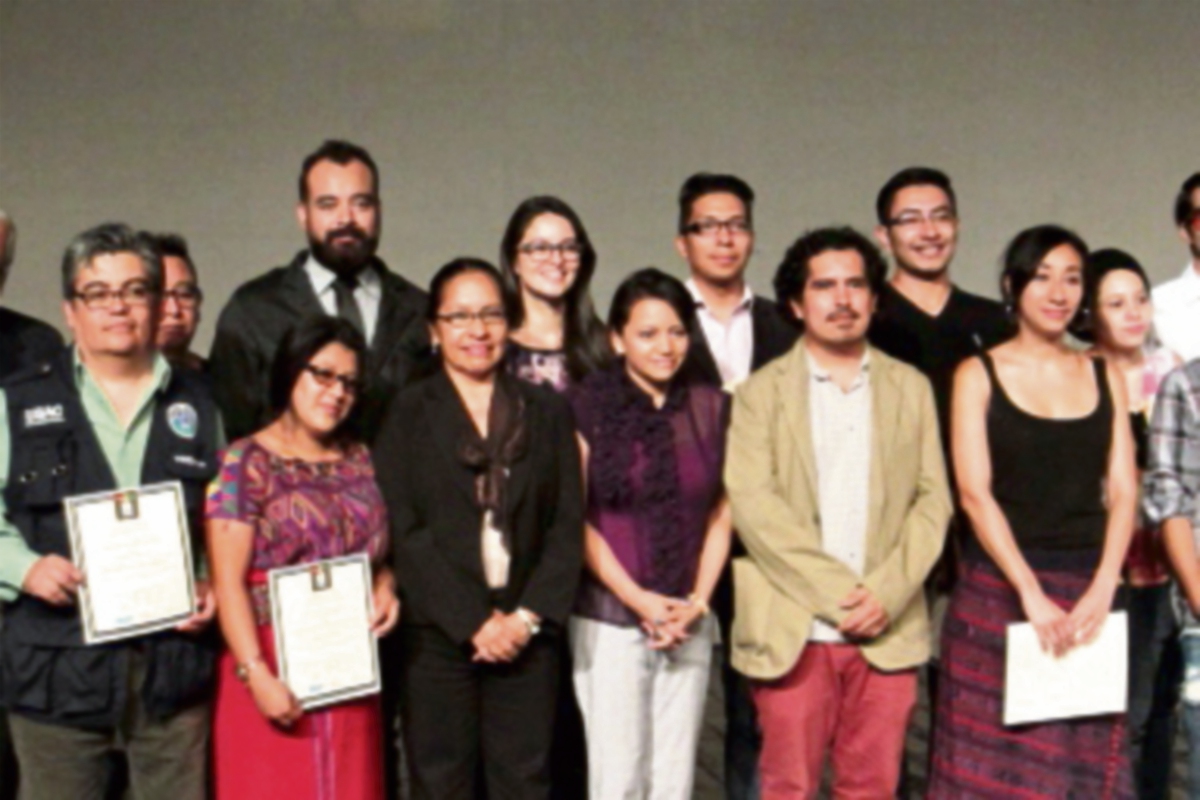 Los cineastas postulados al Festival Ícaro. (Foto Prensa Libre: Ángel Elías)