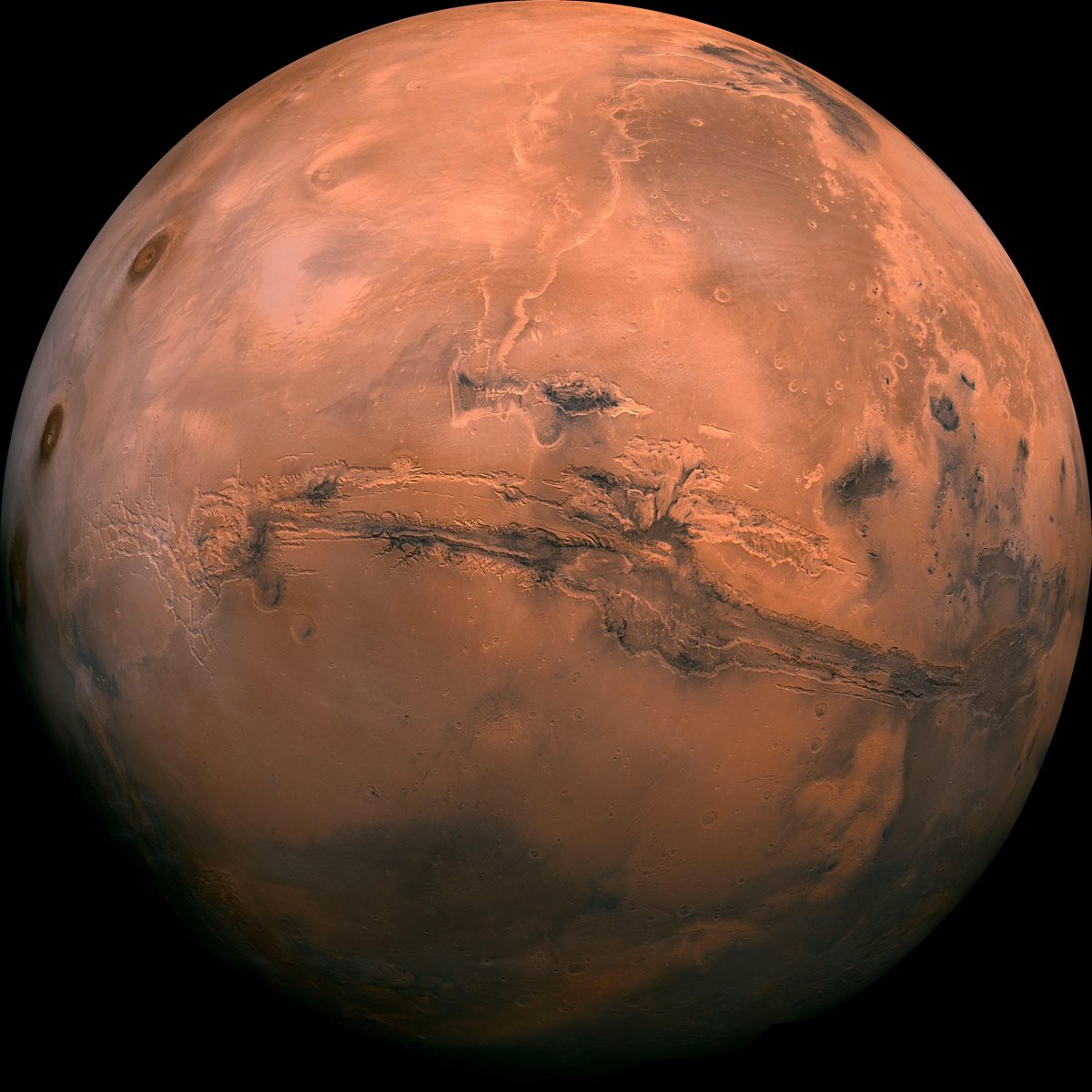 Luego de años de debates sobre si hay agua líquida en Marte, un equipo italiano ha comprobado la existencia de un lago subterráneo y salado bajo una capa de hielo, lo que era una de las misiones de la sonda Mars Express de la Agencia Espacial Europea (ESA) enviada al planeta rojo. (EFE)