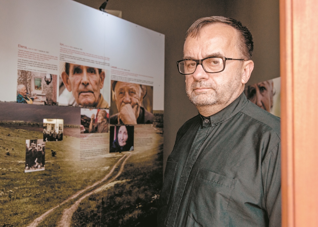 El sacerdote Patrick Desbois trabaja en Europa del Este para saber qué sucedió con los judíos durante la Segunda Guerra Mundial. (Foto Prensa Libre: Roberto Villalobos Viato)