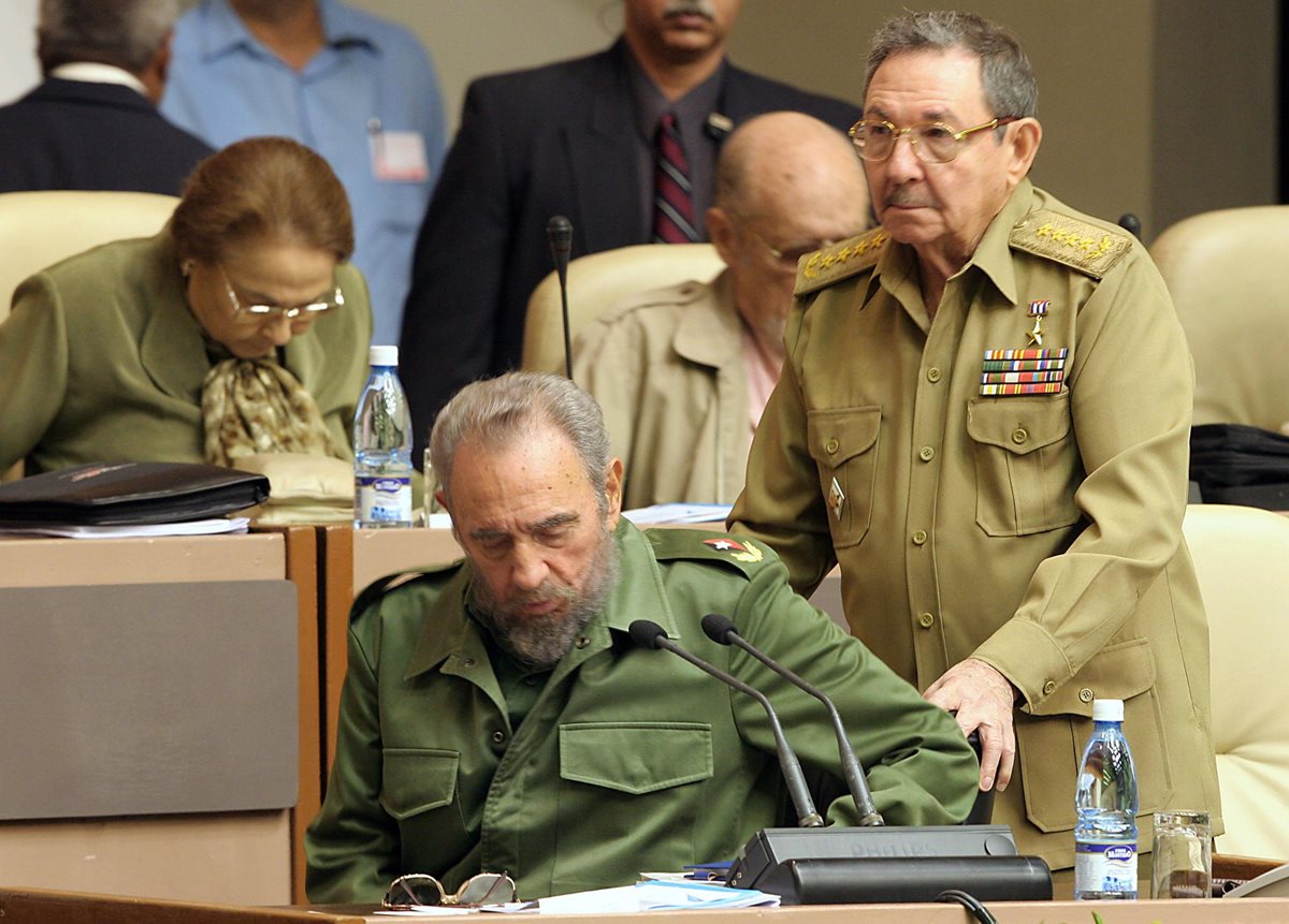Raúl Castro sucedió en el poder a su hermano Fidel en 2006. (Foto Prensa Libre: AFP)