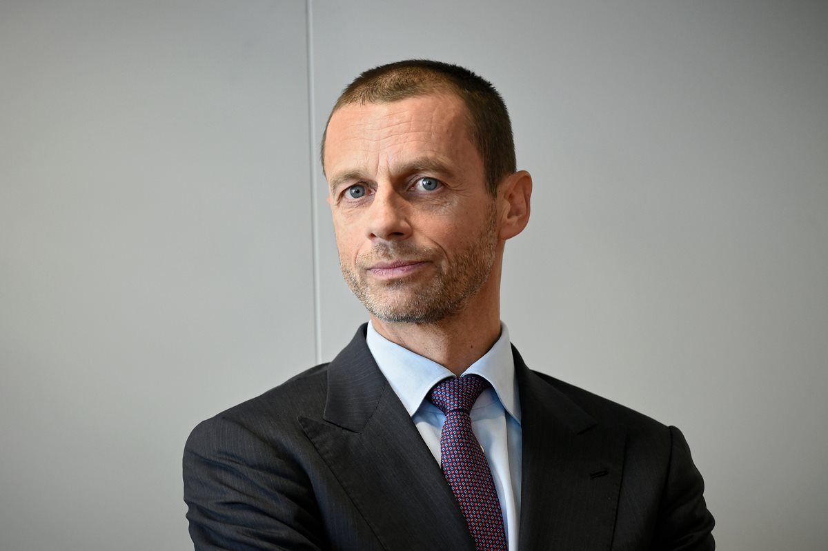 El presidente de la Uefa, Aleksander Ceferin quiere esperar para introducir el VAR en las competiciones europeas. (Foto Prensa Libre: AFP)