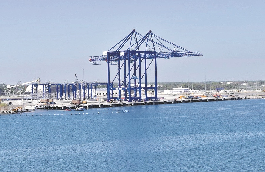 Panorámica de la Terminal de Contenedores Quetzal, en Puerto Quetzal, Escuintla. (Foto Prensa Libre: Hemeroteca PL)