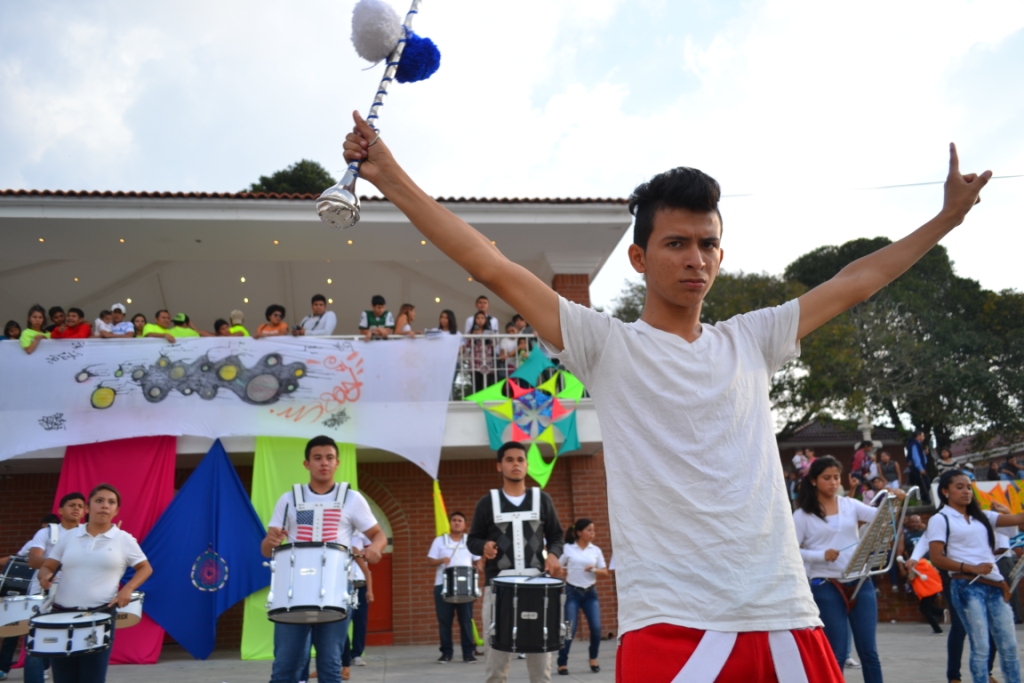 Conexión agrupó a diversos jóvenes en un festival de arte, en Santa Catarina Pinula. (Foto Prensa Libre: Ángel Elías)