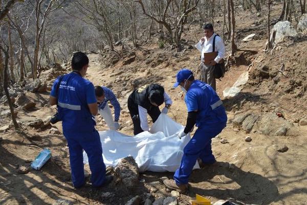 Un anciano y su hijastra murieron luego de una riña familiar en una casa en Gualán, Zacapa. (Foto Prensa Libre: Julio Vargas)<br _mce_bogus="1"/>