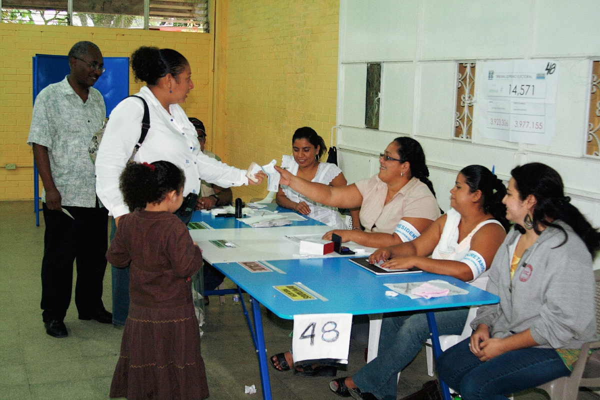 El área metropolitana es cotizada por sus altos ingresos y situado constitucional. (Foto Prensa Libre: Hemeroteca PL)