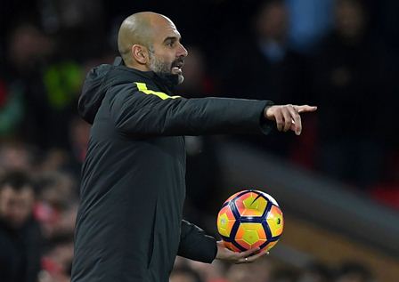 El actual técnico del Mánchester City, Pep Guardiola, ya analiza su retiro. (Foto Prensa Libre: AFP).