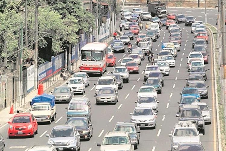 Diferentes partes y accesorios para vehículos serán comercializados. (Foto Prensa Libre: Hemeroteca PL)