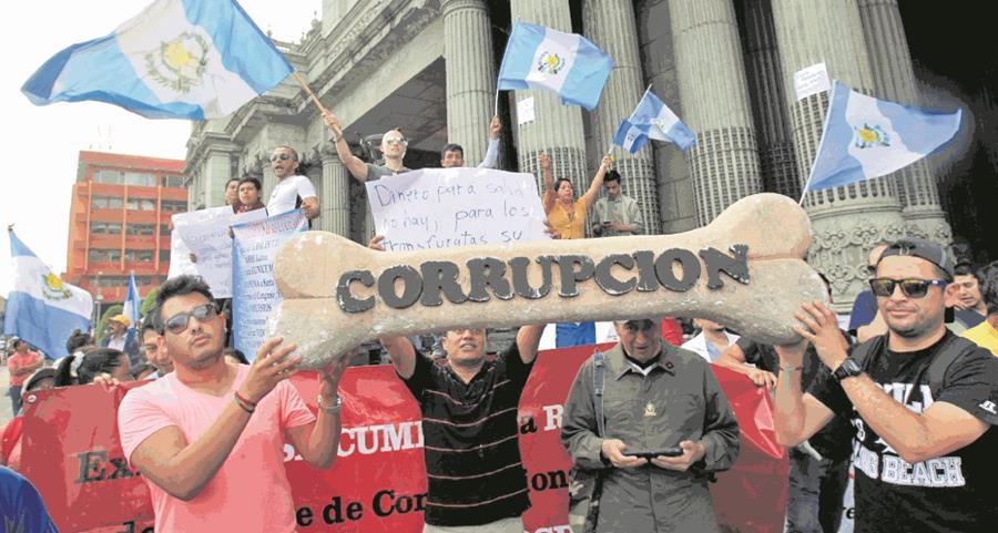 La lucha contra la corrupción e impunidad, por parte del Gobierno de Guatemala, es una de las condicionantes que tiene EE.UU. para brindar ayuda al país. (Foto HemerotecaPL)