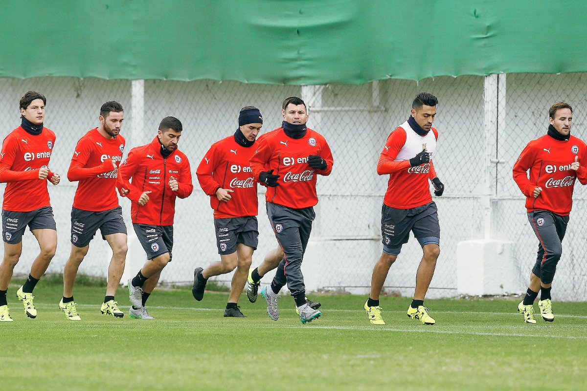 El cuadro chileno empezó hoy su preparación para los cuartos de final. (Foto Prensa Libre: AFP)