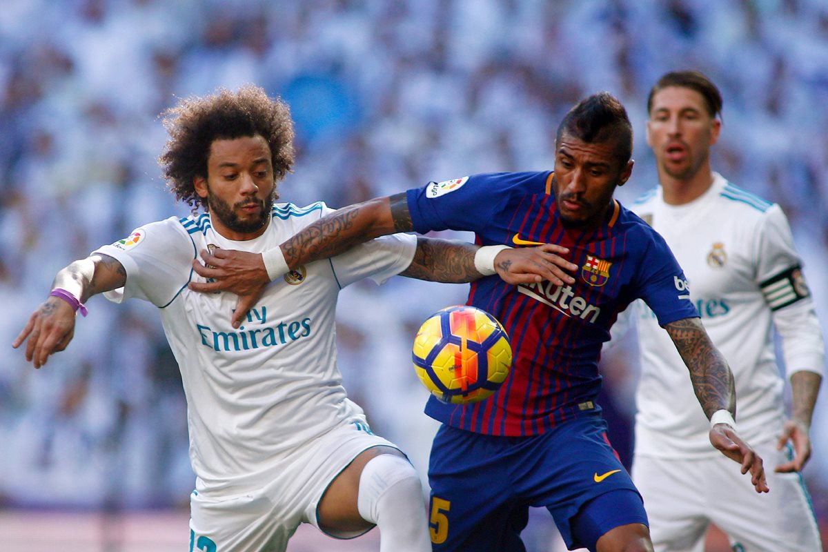 Marcelo tuvo mucho trabajo con Paulinho, además de buscar el gol en más de una ocasión. (Foto Prensa Libre: AFP)