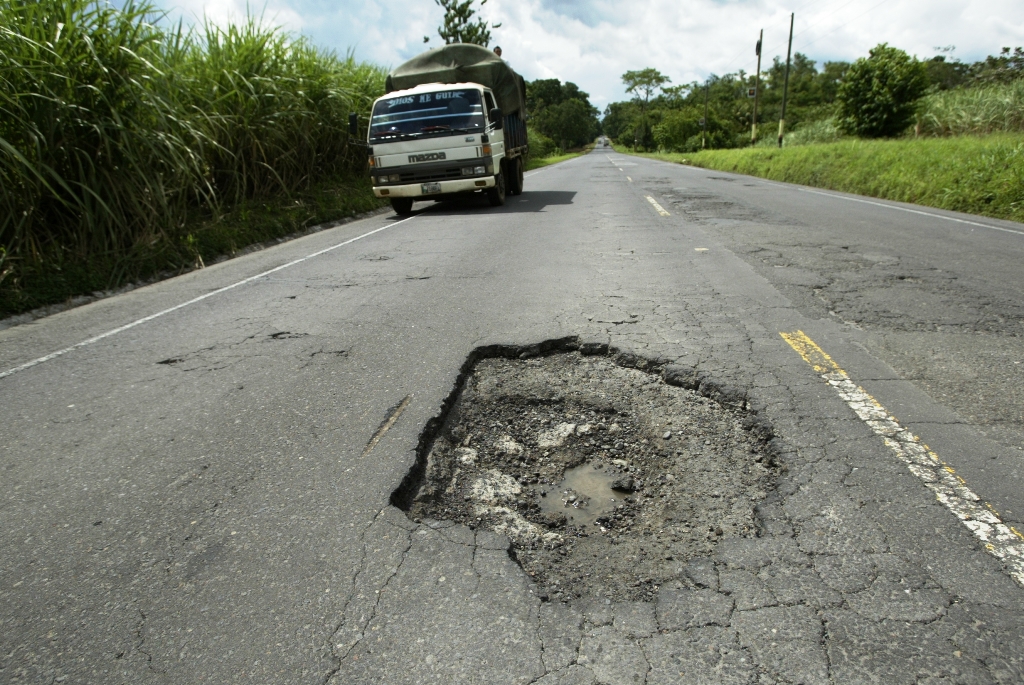 La compañía Odebrecht llegó a cobrar incluso trabajos de supervisión de la obra, que nunca se efectuaron. (Foto Prensa Libre: Hemeroteca PL)