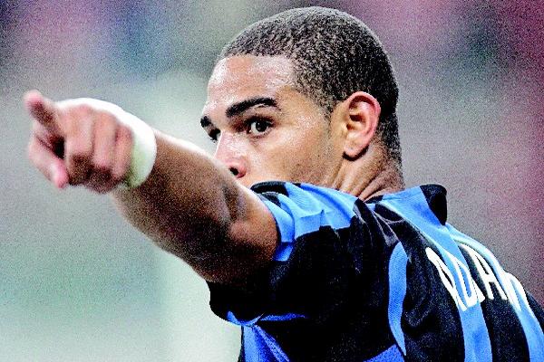 El emperador Adriano ha tenido una vida destructiva que le ha arruinado su carrera futbolística. (Foto Prensa Libre: AS Color)<br _mce_bogus="1"/>