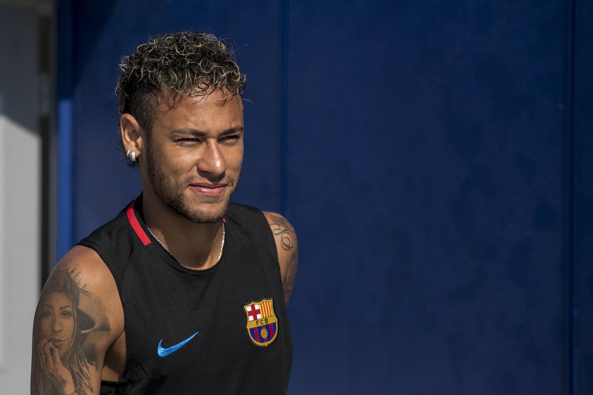 Neymar Jr. se ejercitó con el plantel que realiza una gira por Estados Unidos. (Foto Prensa Libre: AFP)