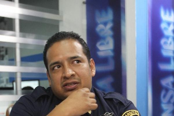 Amílcar Montejo, director operativo de la PMT, durante el segmento Diálogo Libre,  que se transmite por  prensalibre.com.