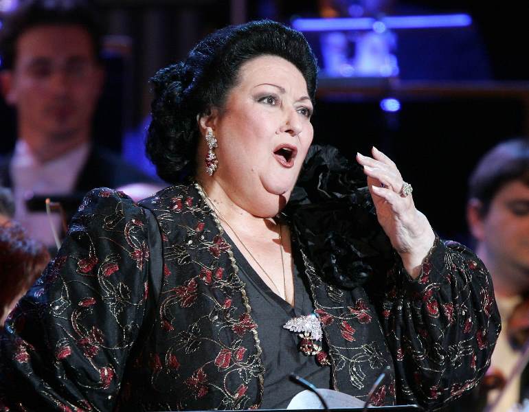 La cantante de ópera Montserrat Caballe actuando en el Palais des Festivals en Cannes. (Foto Prensa Libre: AFP).