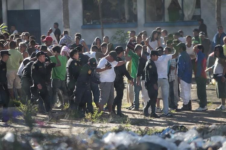 La sobrepoblación carcelaria es uno de los mayores problemas del Sistema Penitenciario. (Foto Prensa Libre: Hemeroteca PL)