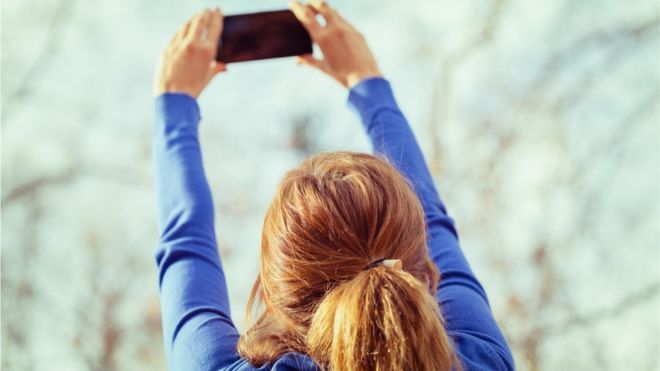 Vas a sacar una foto y....no te queda memoria en el teléfono. (THINKSTOCK)