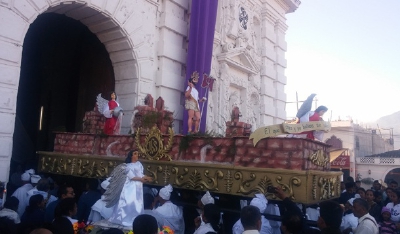 En Rabinal,  Baja Verapaz, se vivió una fiesta este domingo con la procesión de Jesus Resucitado. (Foto Prensa Libre: Carlos Grave)