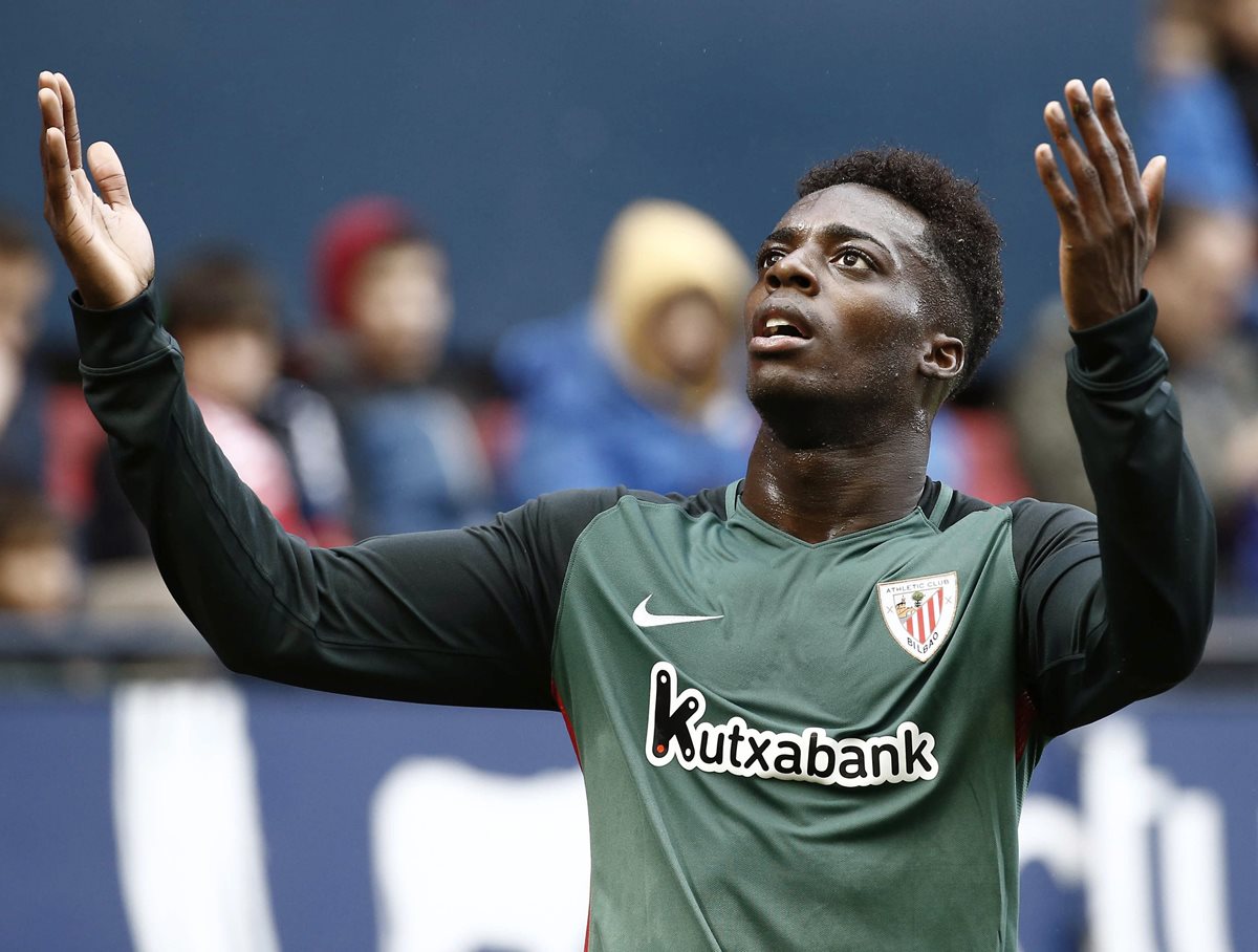 El delantero del Athletic de Bilbao Iñaki Williams celebra su gol marcado ante Osasuna. (Foto Prensa Libre: EFE)