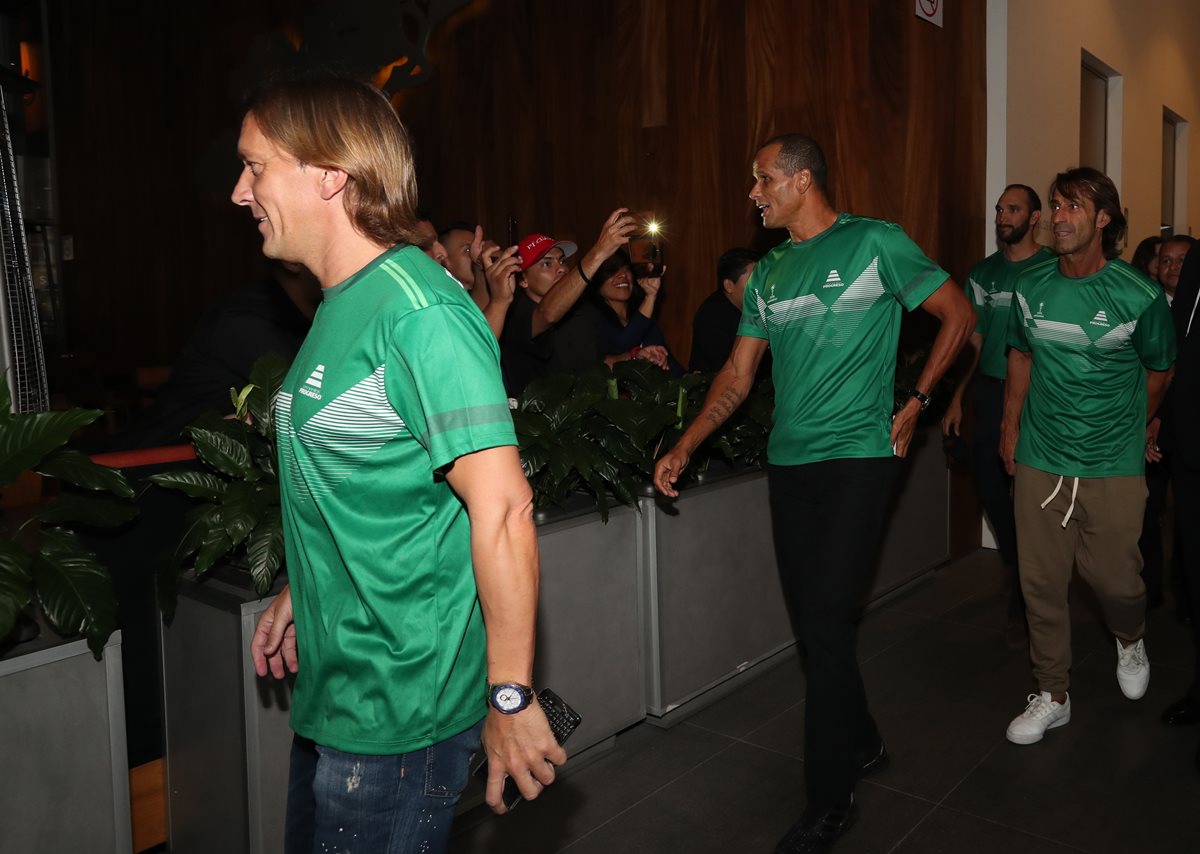 Rivaldo y Míchel Salgado llegaron desde el pasado martes al país y se encuentran preparados para el encuentro. (Foto Prensa Libre: Francisco Sánchez).