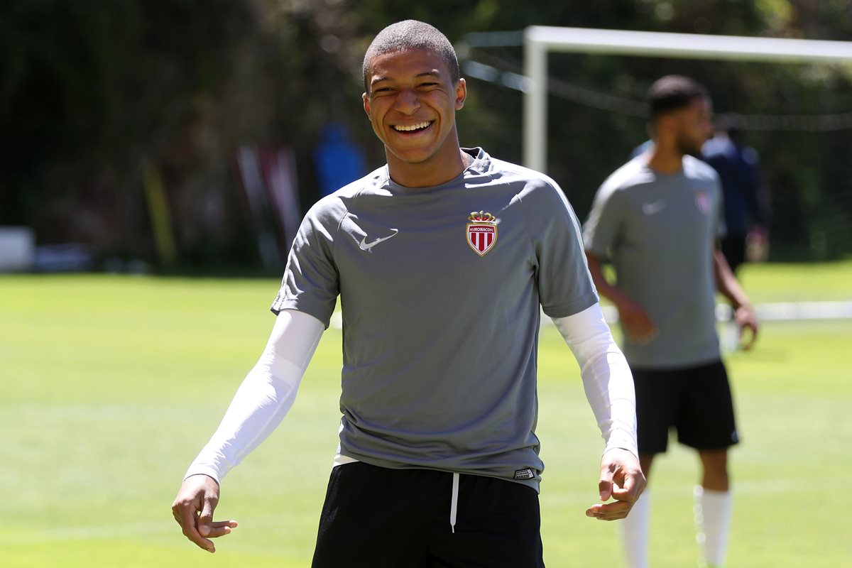 Kylian Mbappé ha sido la sensación de la Champions. (Foto Prensa Libre: AFP)