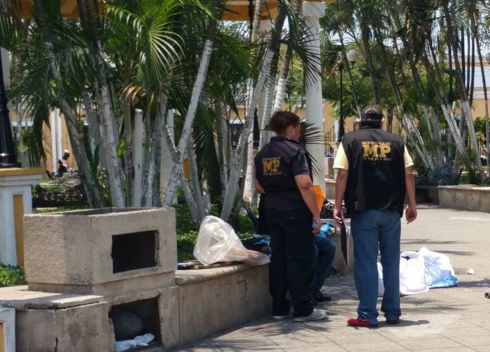 Lugar donde se registró el crimen, en el parque central de Escuintla. (Foto Prensa Libre: Enrique Paredes).