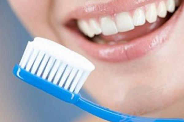 Consejos para cuidar los dientes en Navidad