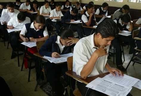 En las pruebas de matemáticas el 11.44% de estudiantes consiguió el logro en matemáticas. (Foto Prensa Libre: Hemeroteca PL)