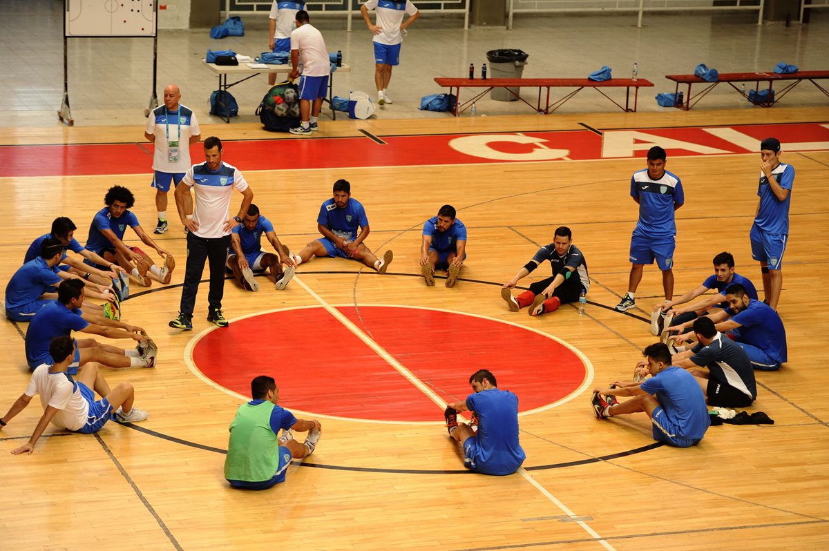 La Bicolor Nacional tendrá su último juego contra Paraguay. (Foto Prensa Libre: Francisco Sánchez)