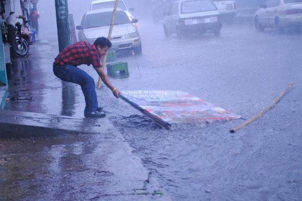 calles de  Coatepeque se anegaron.