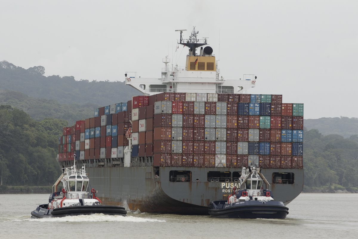 Un buque de carga que usualmente transporta productos a nivel internacional. (Foto Prensa Libre: AP)