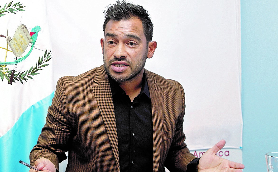 Carlos Ruiz, exjugador guatemalteco, opina sobre las semifinales del Clausura 2018. (Foto Prensa Libre: Hemeroteca PL)