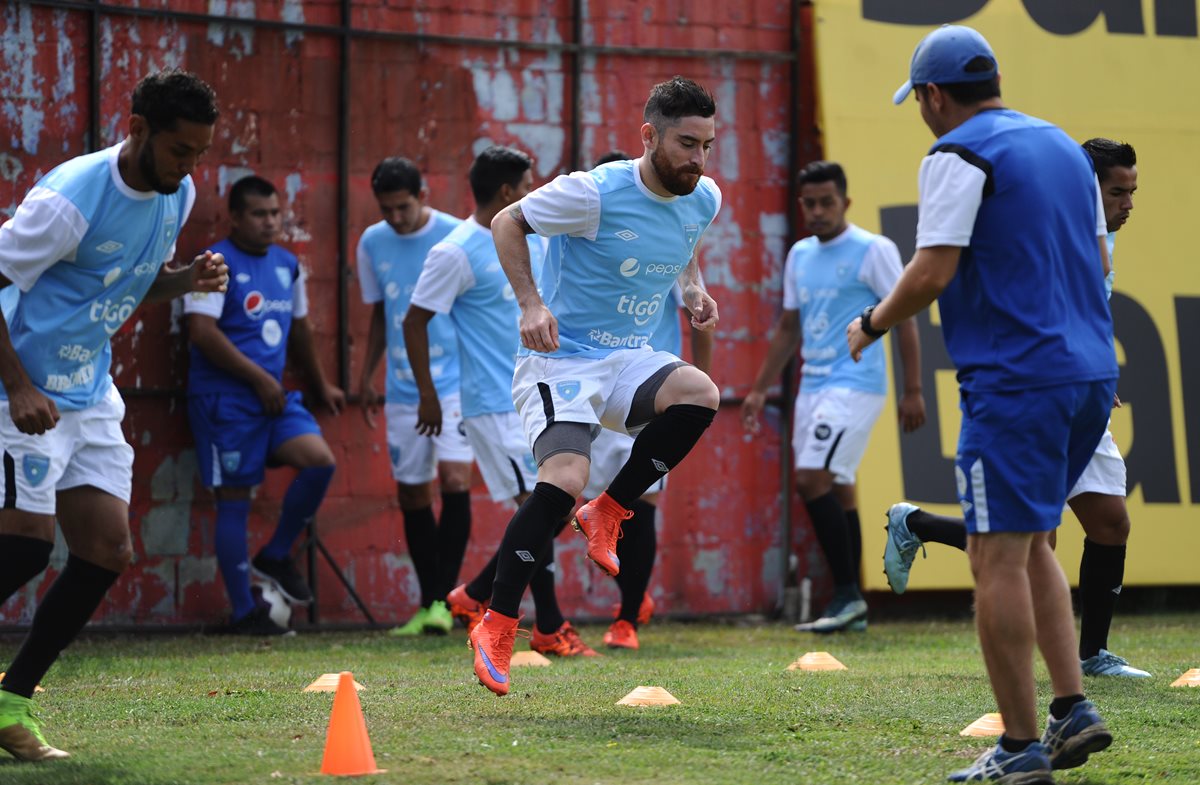 Jean Márquez, seleccionado nacional, cumple con un entrenamiento en el Proyecto Goal, este martes 01 de marzo de 2016, previo al amistoso que la Bicolor sostenderá este miércoles contra El Salvador. (Foto de Francisco Sánchez)