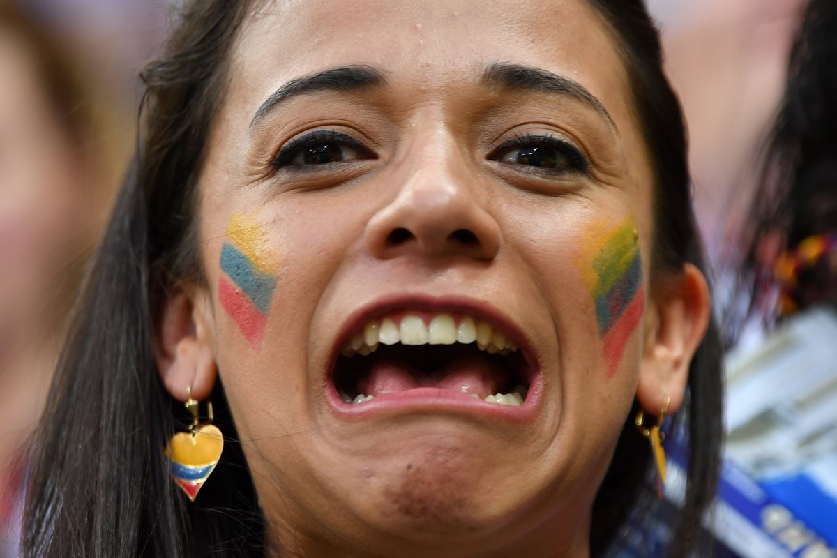 Las aficionadas colombianas celebraron la victoria de su selección contra Polonia.