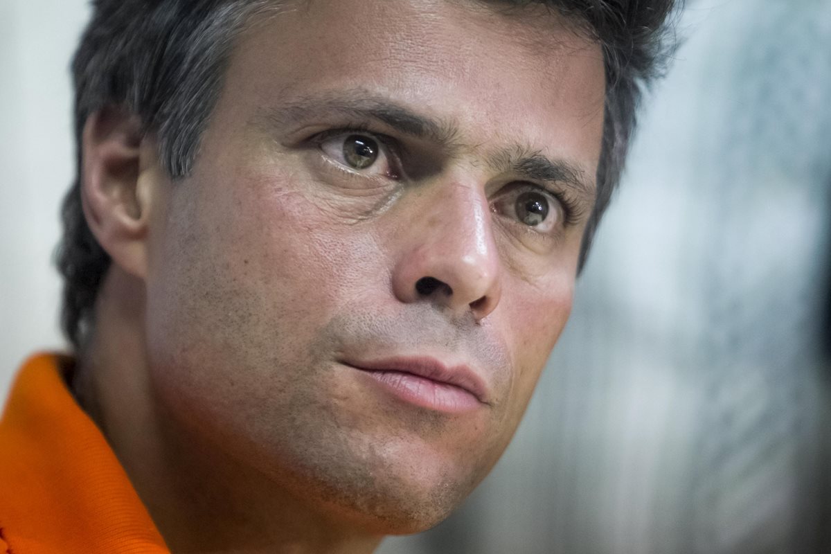 Fotografía de archivo del 12 de febrero del 2014 del opositor venezolano Leopoldo López. (Foto Prensa Libre: EFE).