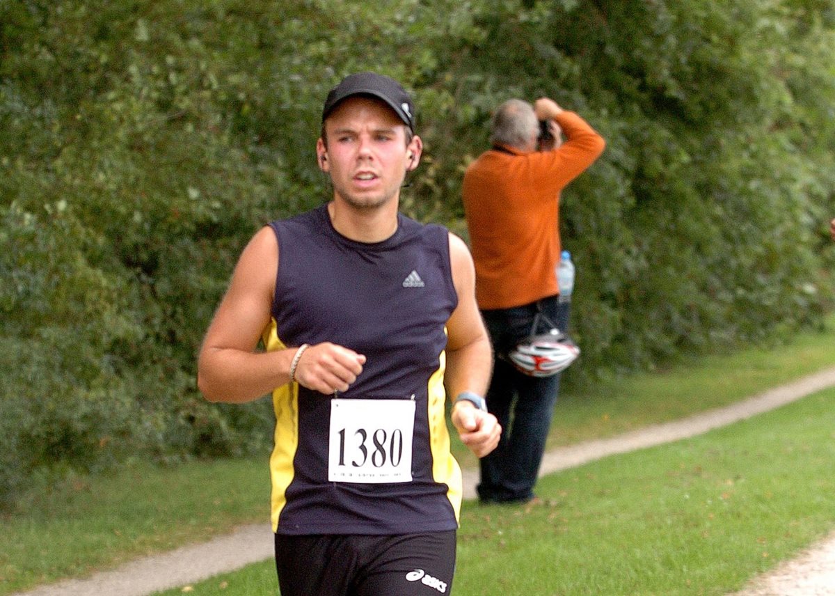 El copiloto Andreas Lubitz, en una imagen de archivo fechada en el 2009. (Foto Prensa Libre: EFE).