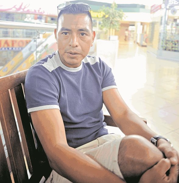 El silbante nacional Walter López volverá a estar presente en un partido de futbol de los Juegos Olímpicos de Río 2016 (Foto Prensa Libre: Edwin Fajardo)