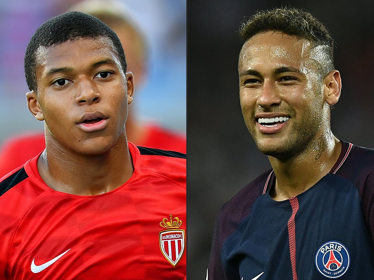 El PSG espera que la dupla Kylian Mbappe - Neymar, los ayude a conquistar títulos y aumentar los ingresos financieros del club. (Foto Prensa Libre: AFP)