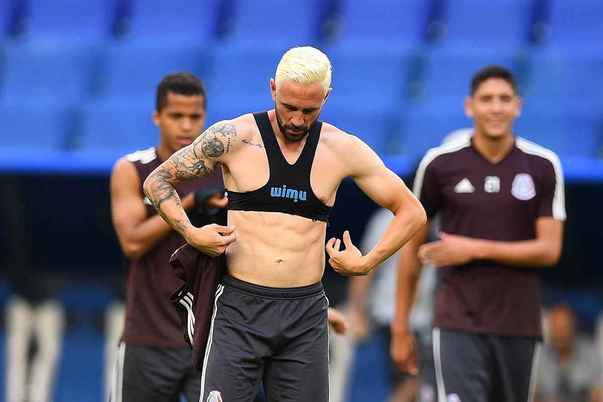 Miguel Layún ha sido uno de los elegidos de Juan Carlos Osorio para el 11 titular de México. (Foto Prensa Libre: AFP)