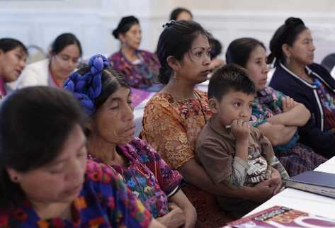 Mujeres  reunidas en un hotel de la zona 1 recomiendan trabajar en  políticas de prevención.