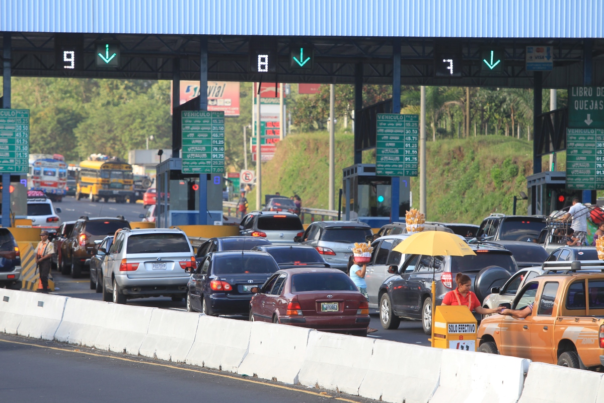 Los fines de semana largos buscan generar más turismo. (Foto Prensa Libre: Hemeroteca PL)