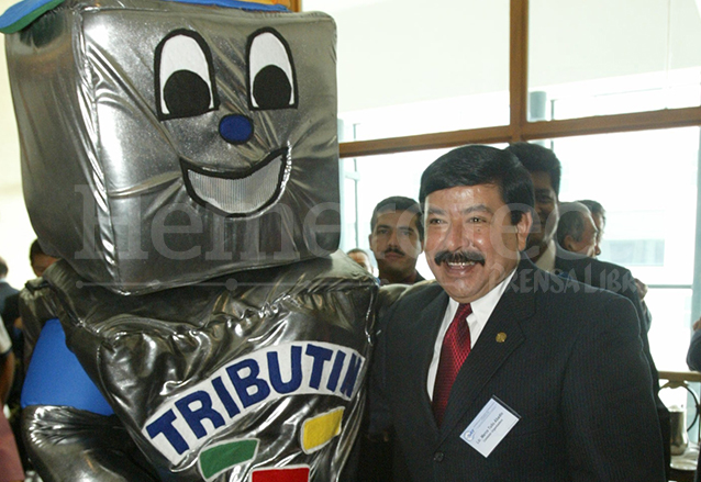 Marco Tulio Abadío Molina en un evento como Superintendente de Administración Tributaria. (Foto: Hemeroteca PL)