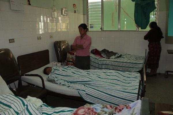 Varios de   los heridos quedaron internados   en el Hospital Nacional de San Marcos.
